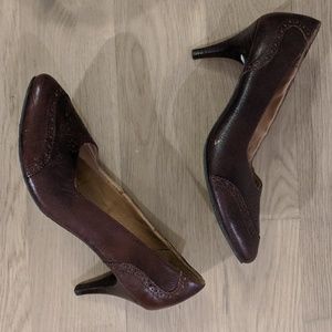 Brown kitten heels from Anthropologie - size 9